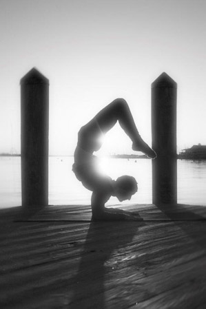 BTongue 2 dock yoga